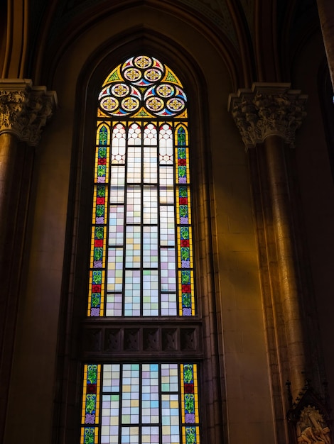 Fenêtre de l'église de l'église Saint-Antoine