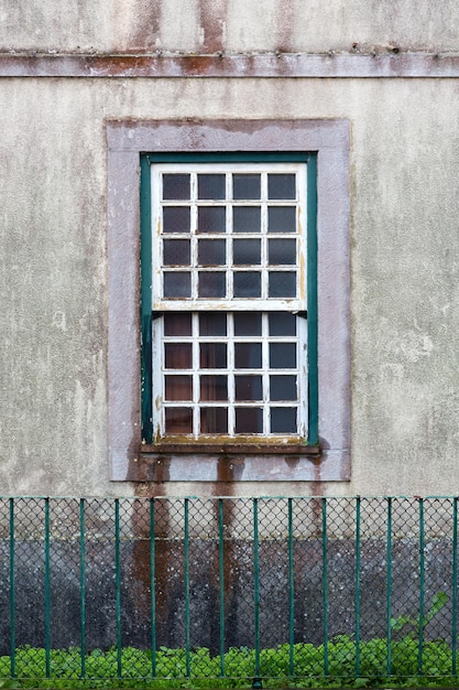 Photo fenêtre fermée du bâtiment