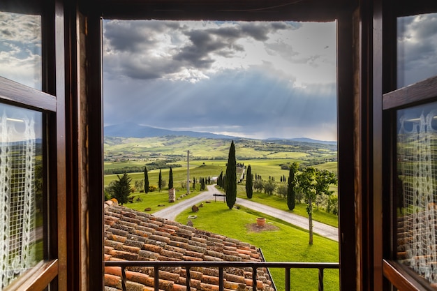 Ferme Toscane Vue par la fenêtre Toscane Italie