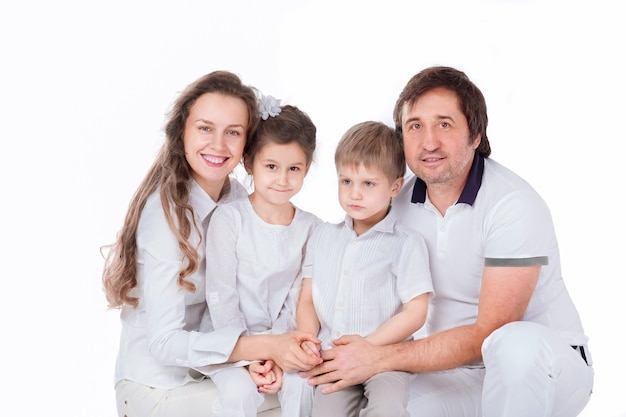 Fermer. famille heureuse avec deux enfants