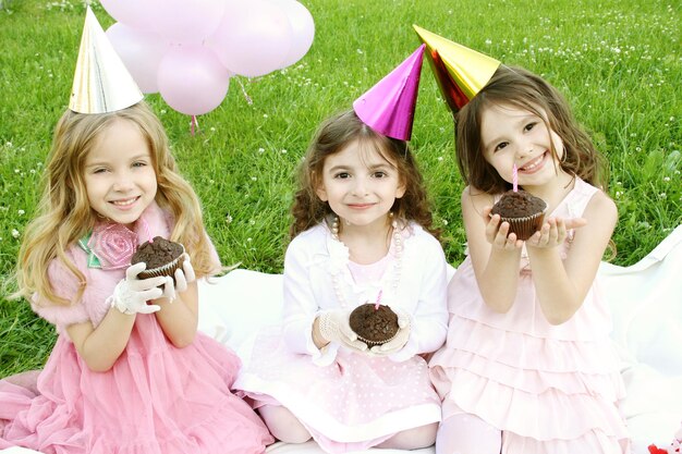 Fête d'anniversaire pour enfants39s en plein air