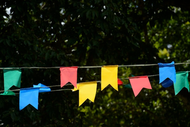 Photo fête de saint john drapeaux colorés fêtes traditionnelles juin dans la région nord-est du brésil