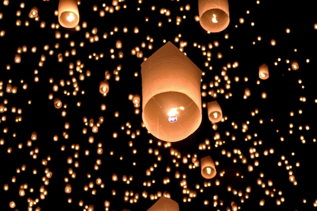 Feu De Ballon En Thaïlande