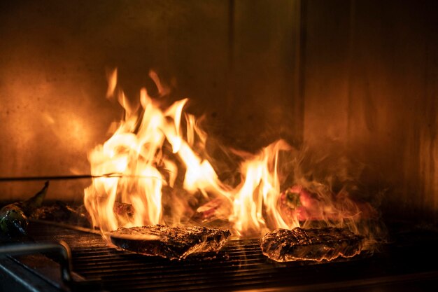 Feu de joie la nuit