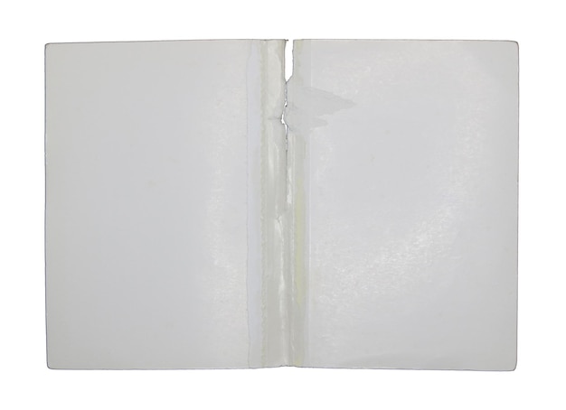 Photo feuilles de papier blanches ou pages de bloc-notes isolées sur fond blanc