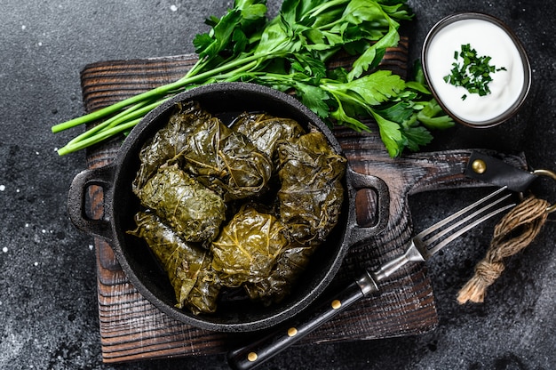 Feuilles de vigne farcies Dolma avec riz et viande