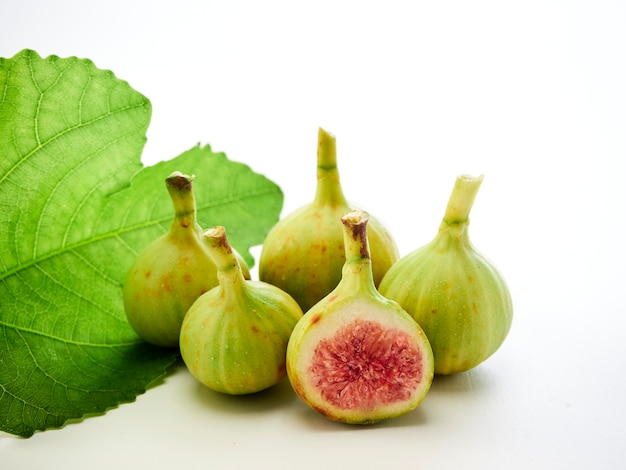 Figues aux feuilles