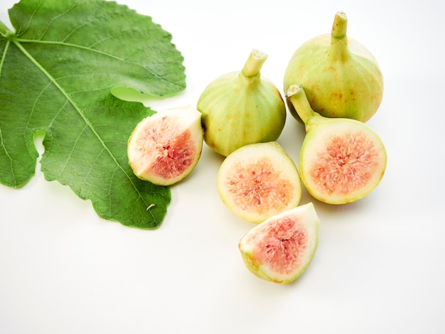 Figues aux feuilles