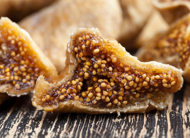 Figues jaunes séchées bouchent