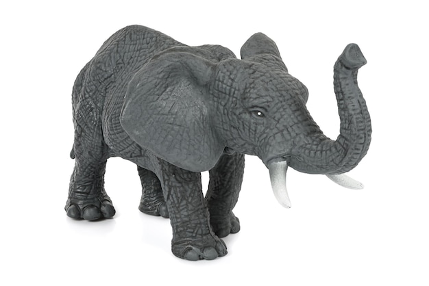 Figurine éléphant sur fond blanc