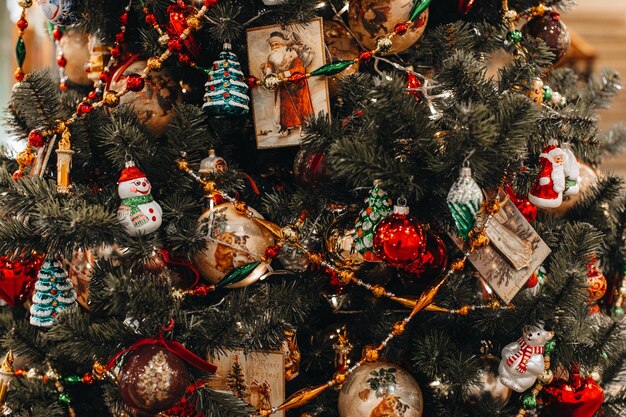 Figurine de jouet de Noël de drôles de perles de cartes postales d'ours polaire de bonhomme de neige accrochées à l'arbre de Noël