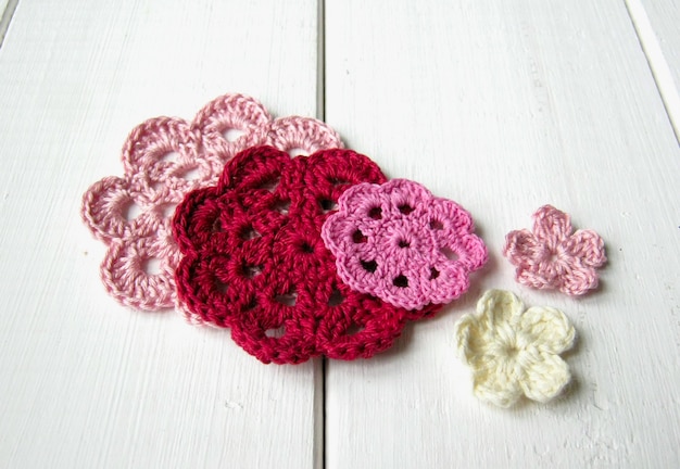 Fil de fleurs au crochet