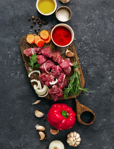 Filet de boeuf tranché aux légumes