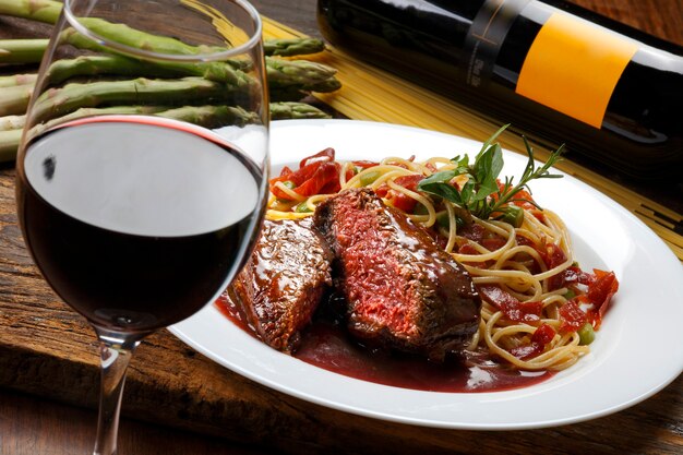 Filet mignon sauce vin rouge