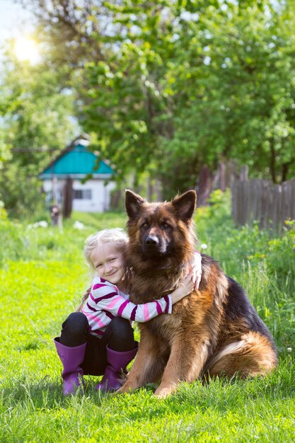 Fille et chien