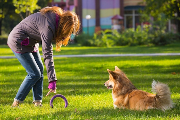 Fille et chien