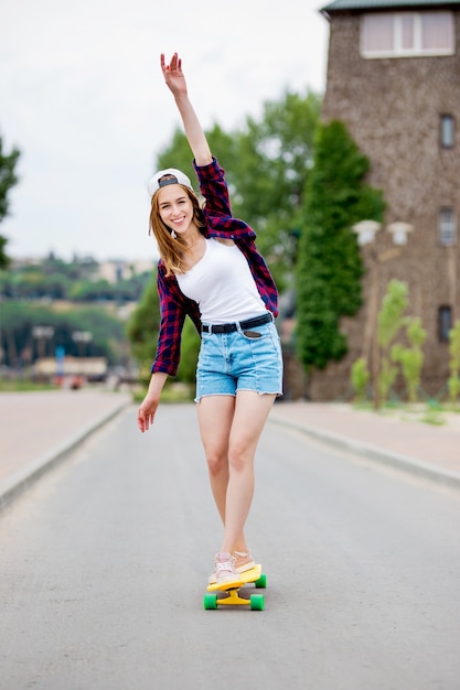 fille de longboard