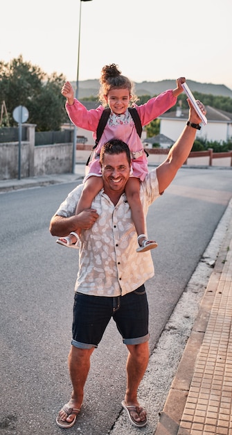 Photo fille de retour à l'école