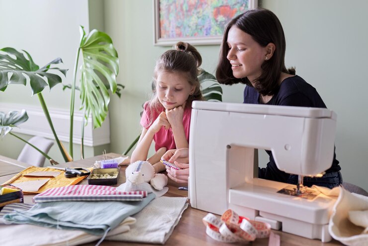 Filles, enfants, jouets à coudre à la maison, faits à la main, loisirs et loisirs, art textile