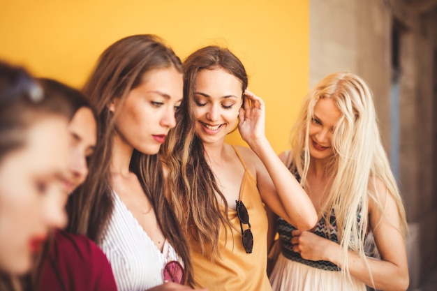 Filles en été