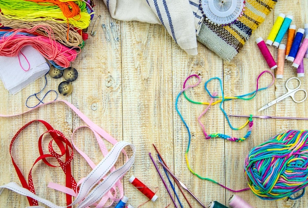 Fils et accessoires pour la couture et le tricot Mise au point sélective