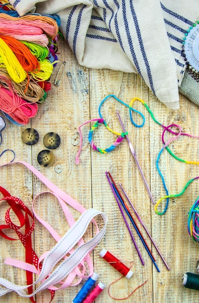 Fils et accessoires pour la couture et le tricot Mise au point sélective