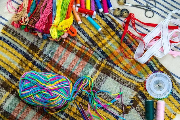 Fils et accessoires pour la couture et le tricot Mise au point sélective