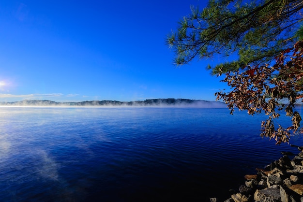 Photo fin novembre blue sunrise sur le lac lanier