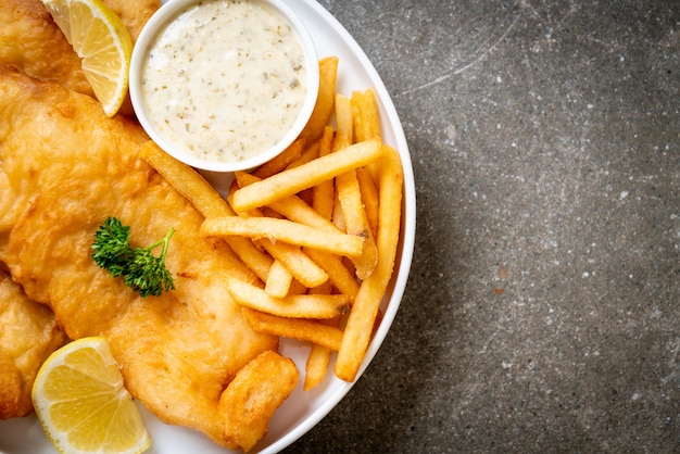 Fish And Chips Avec Des Frites