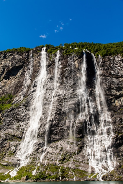 Fjord de Geiranger, cascade des sept sœurs. Belle nature paysage naturel de Norvège.