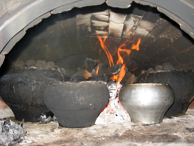 Flamme dans le four à pigiron