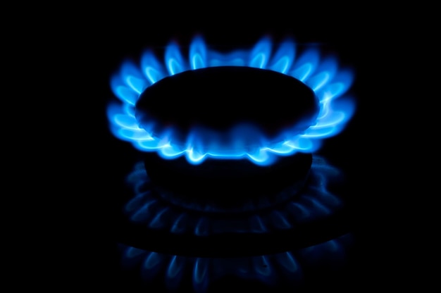 Flammes de gaz bleu