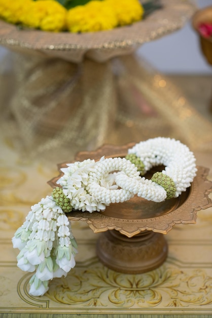 Fleur de volant de jasmin pour la mariée