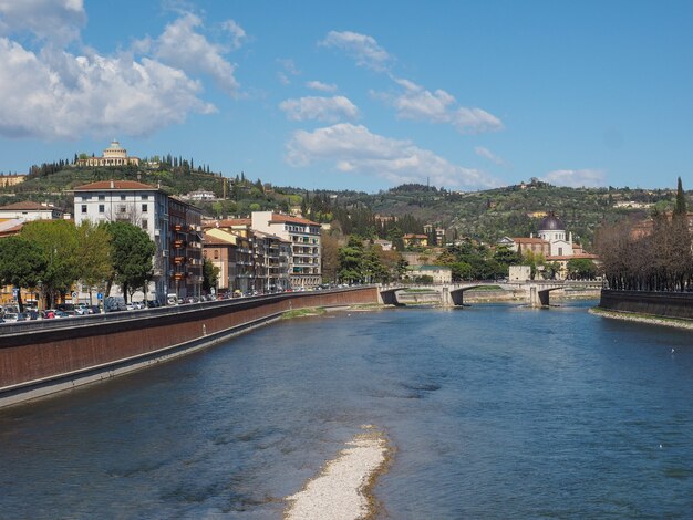 Fleuve Adige à Vérone