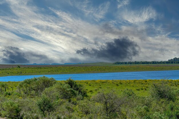 Le fleuve Negro est le fleuve le plus important de l'intérieur de l'Uruguay.