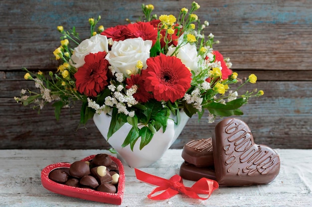 Flores y corazones en el da de San Valentín