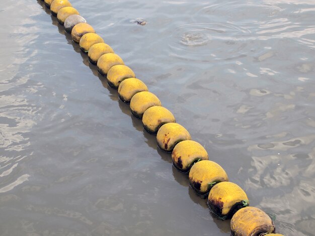 Flottabilité sur le fleuve pour la sécurité