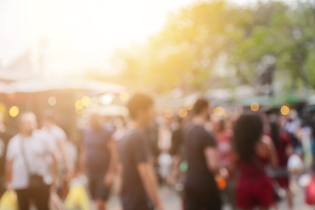 Flou des personnes et de l&#39;environnement sur le marché du week-end