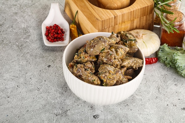 Foie de poulet à la crème avec légumes