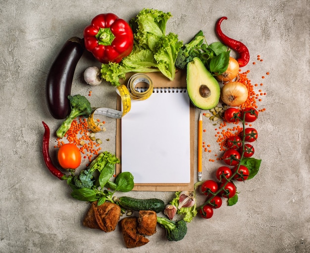 Fond d'aliments sains de légumes photographiés d'en haut