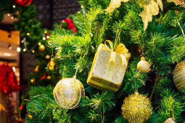 Fond d'arbre de Noël décoré