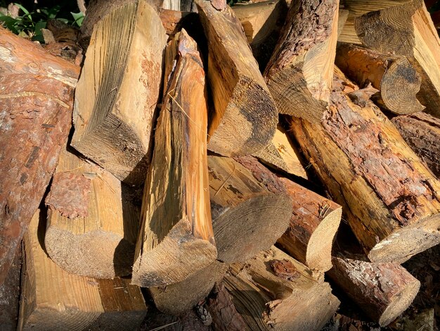 Fond de bois coupé couché les uns sur les autres