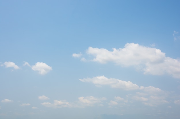 Fond de ciel et nuages