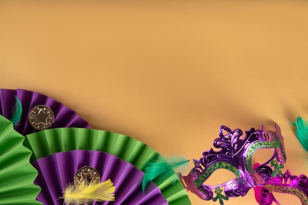 Fond coloré de Mardi Gras