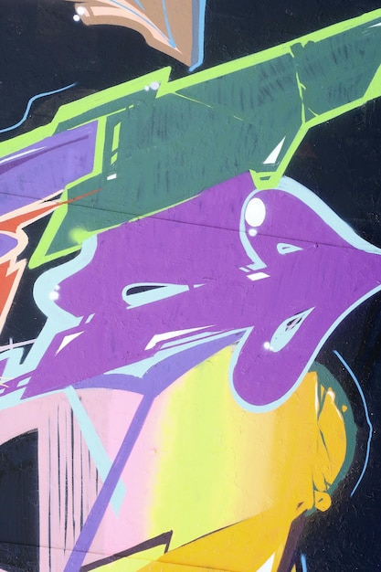 Fond coloré d'œuvres d'art de peinture graffiti avec des bandes aérosol lumineuses sur un mur métallique