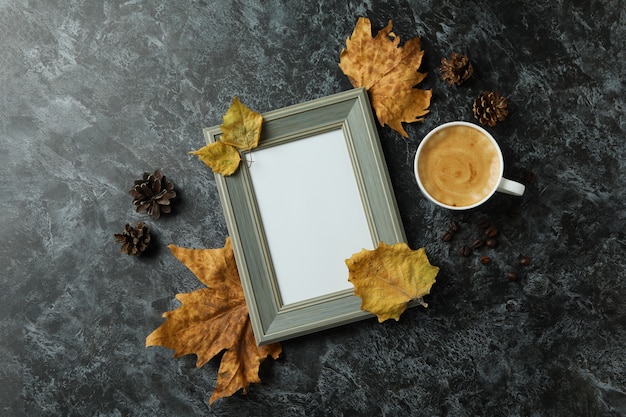 Fond de concept automne confortable avec boisson au café