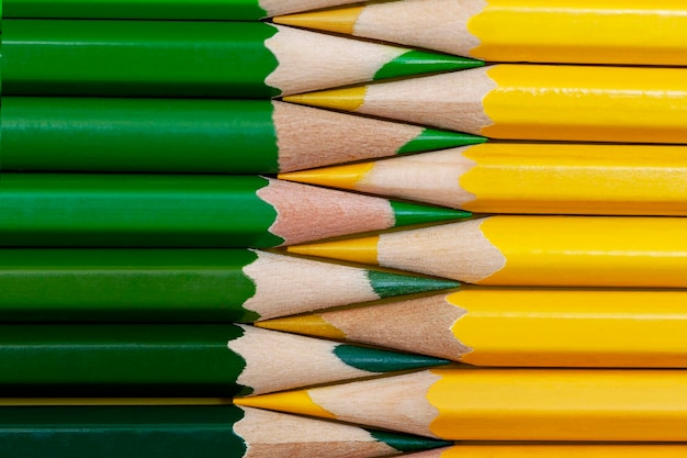 Photo fond de crayons jaunes et verts libre