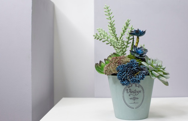 Photo fond avec des fleurs en pot copiez l'espace de style scandinave arrangement de composition florale