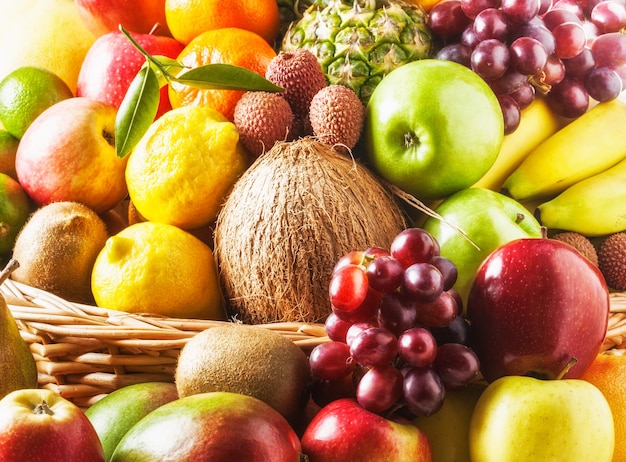 Fond de fruits avec panier