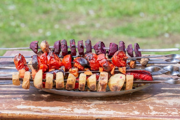 Fond de légumes grillés en gros plan Le concept d'un mode de vie sain